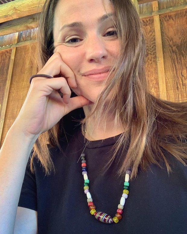JENNIFER GARNER