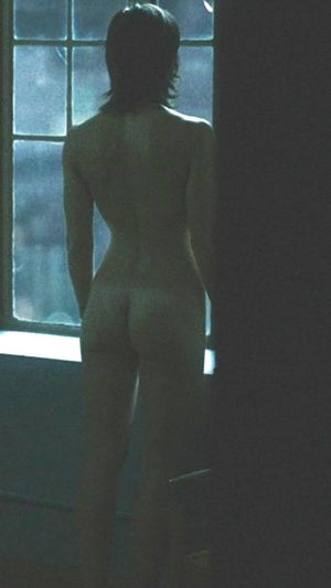 Jessica Biel has a perfect figure and firm ass
