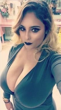 Sexy big tits selfie