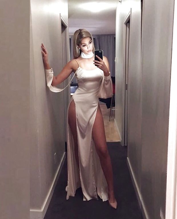 Hot Selfie