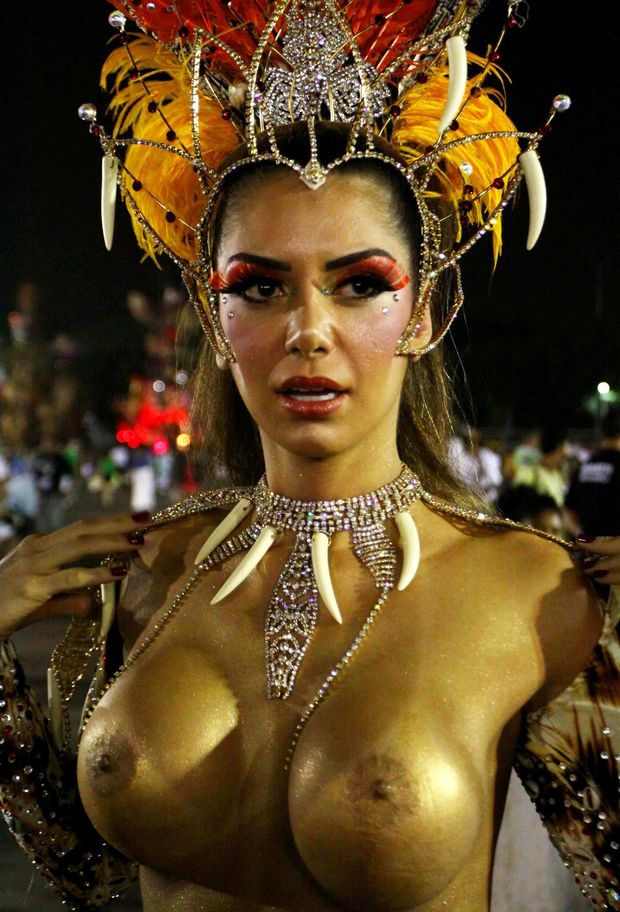 Gold tits