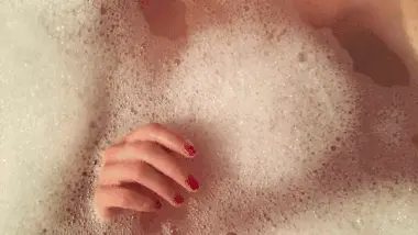 amateur bath boobs