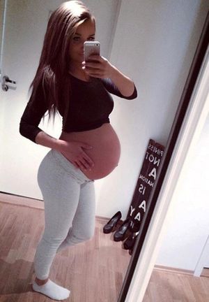 Very Hot Pregnant Babes