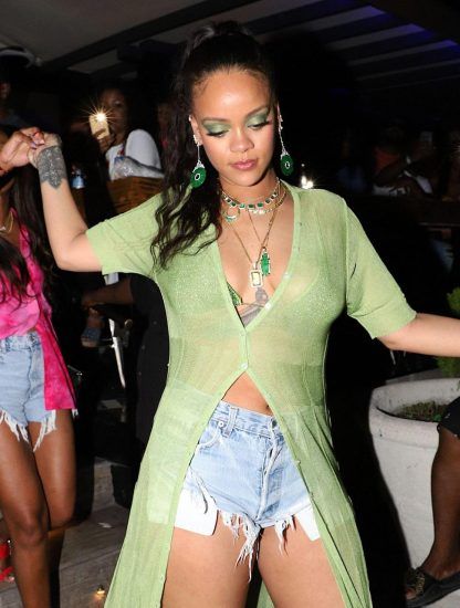 Rihanna sexy