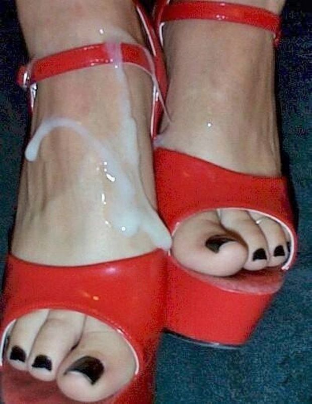 Cummy feet need cleaning