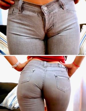 Esmeraldas fat cameltoe shaved pussy