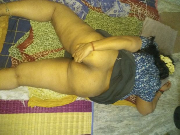 Mature Indian Ass