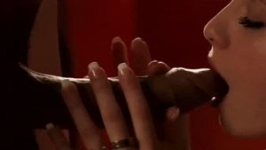 sanftes Vorhaut wichsen mit Zungenspielchen