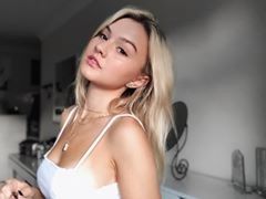 Alana boden is looking sexy as hell with big boobs and cleavage