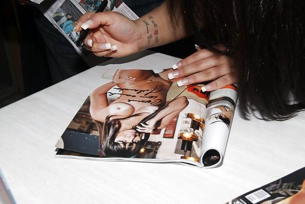 signing magazine