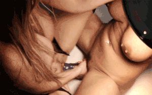 Elle adore son double dildo