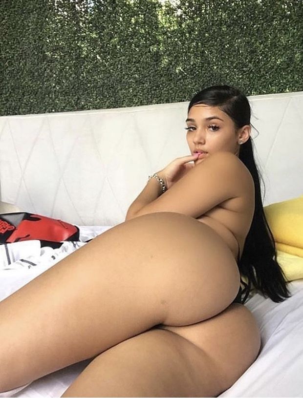 That ass needs my tongue in it