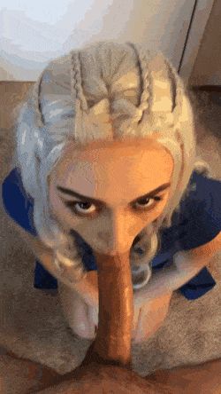 Daenerys sucking cock and giving a wink