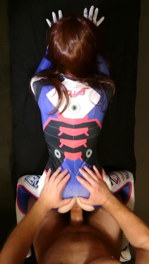 d va impaled by thick cock