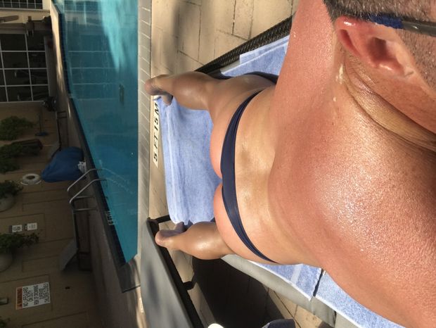 New thong suntanning backside