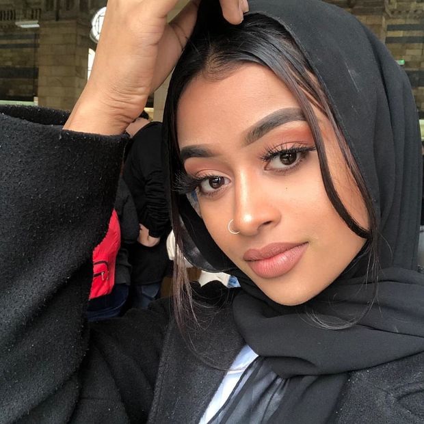 nn hijab sexy