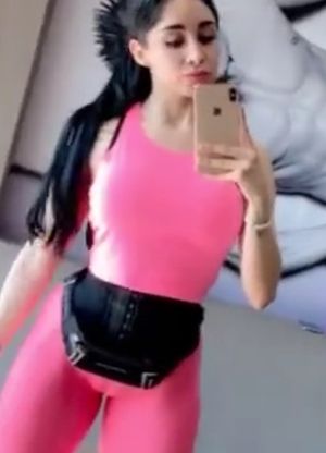 ferrbravoo fat cameltoe