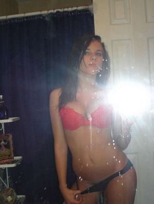 gorgeous amateur teen selfie