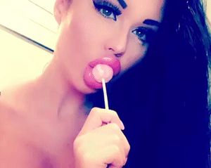 Show me what you can do with those lips