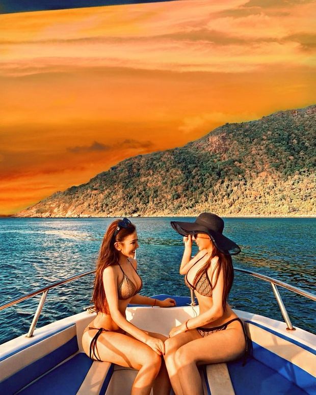 asian bikini girlfriends