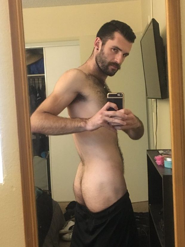scruffy selfie
