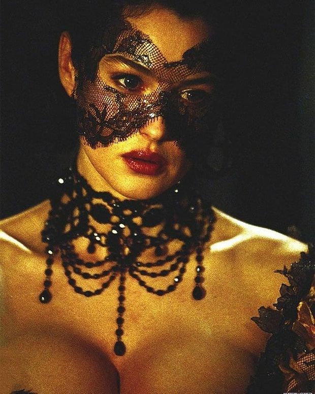 MONICA BELLUCCI
