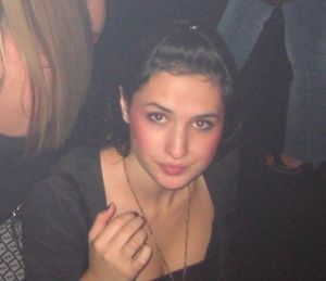 Babe at the Club forgot her cum makeup