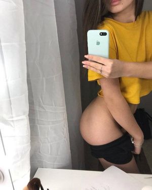 PEERFECT NON NUDE TEEN ASS