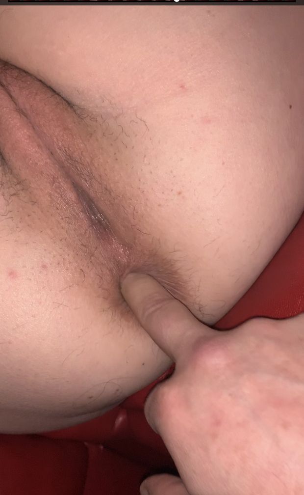 Wifey’s tight holes