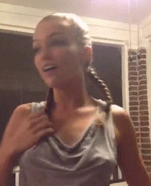 Lili Simmons topless