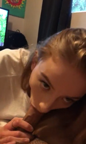 girlfriend sucks dick