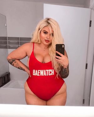 Baewatch (@missjazminad)