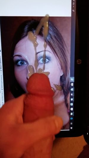 housewife kelly cum tribute