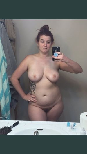 naked Chubby selfie