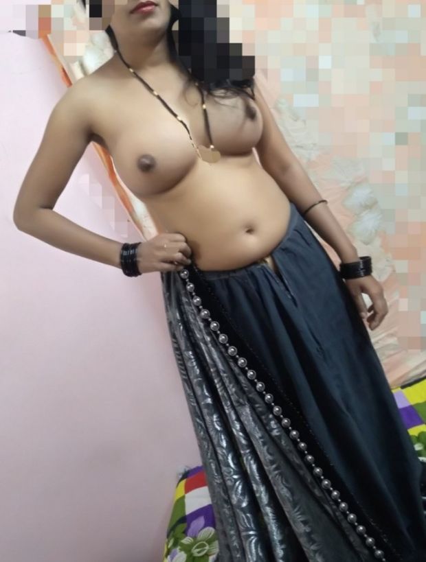 Desi aunty nude pics