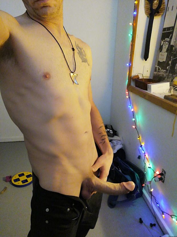 Self shot cock