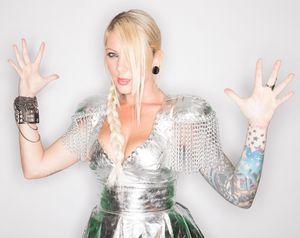 Silver Cutie Patootie & Cleavage