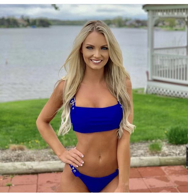 Lindsay Lynch is looking sexy as hell in blue bikini with big boobs and cleavage