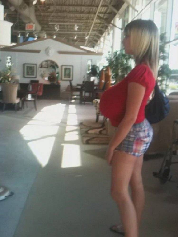 2Busty2Hide
