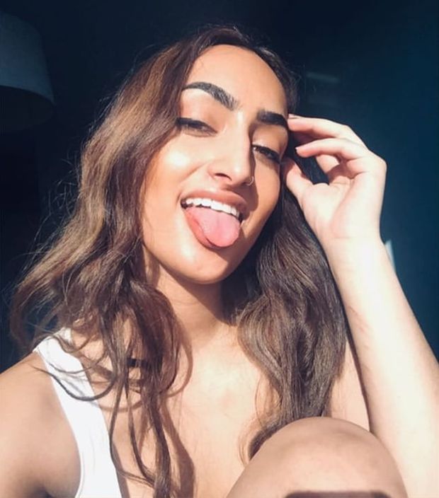 sexy desi selfie