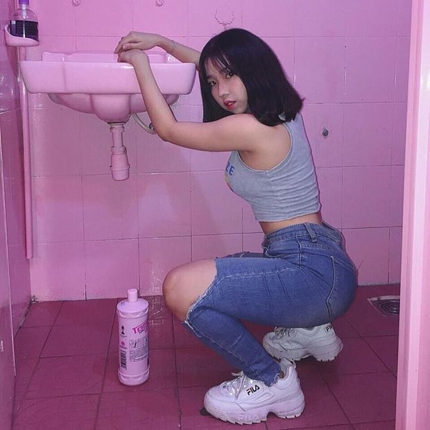cute asian model in jeans