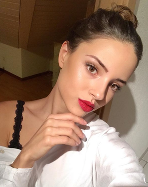 RP lipstick slut wanna give you a blowjob