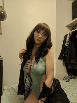 amateur reddit user glasses