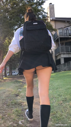Candid Teen Upskirt