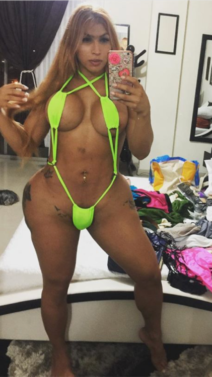 Thick Hipped Tranny