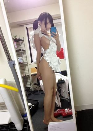 Asian Maiden Teen (18+) Selfie