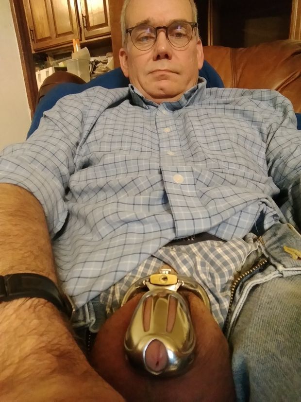 Blue.  Eyes, shirt, boxers, jeans, balls.  All blue.