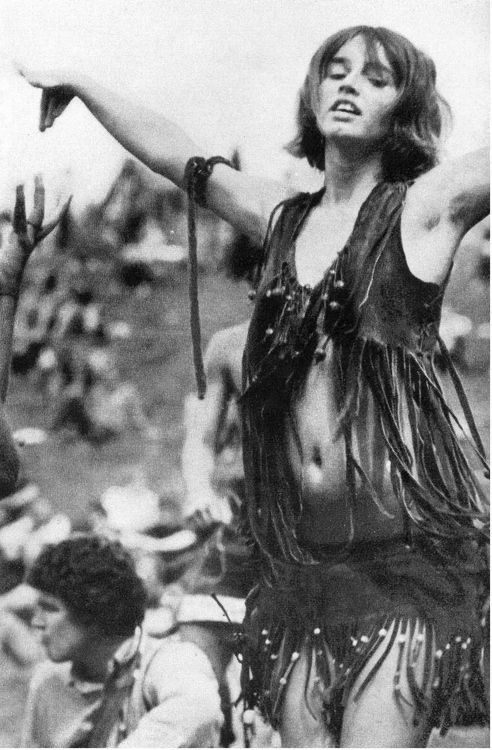 Hippie girrl Woodstock 1969