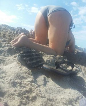 I wanna spitroast her any takers???,