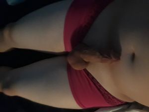 Amateur sissy craving shemale cock